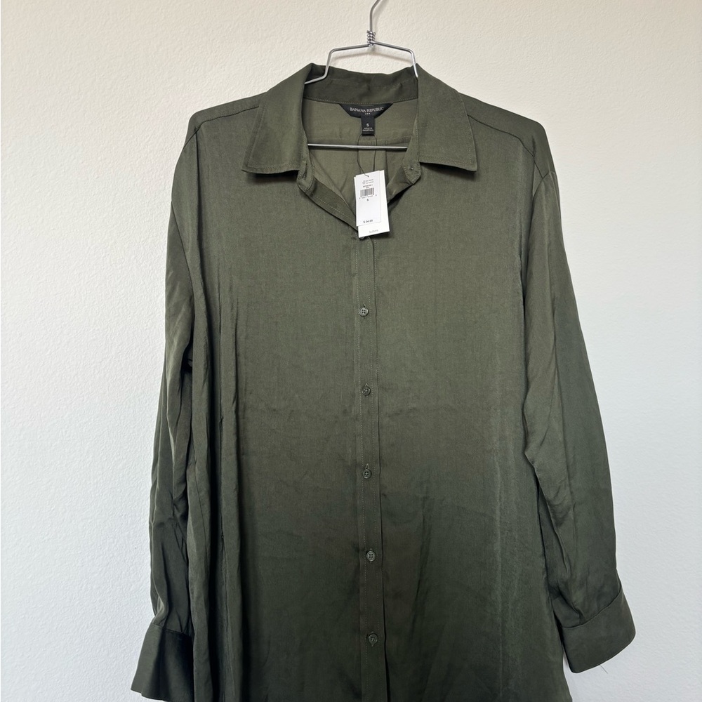 Banana Republic Button Down Green Top